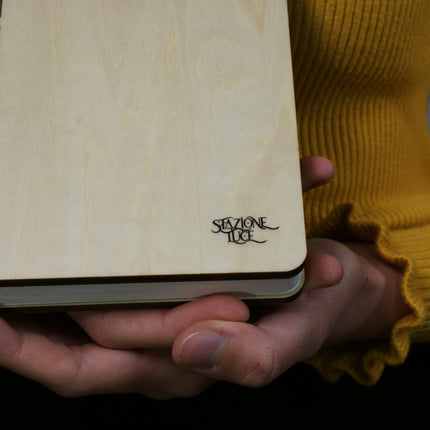 STAZIONELUCE - Wooden Book